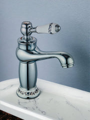 Mélangeur de lavabo de salle de bain avec détails en céramique vintage