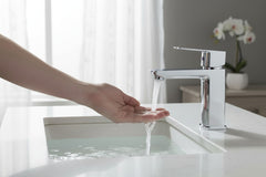 Miscelatore Lavabo Design Minimal con Piletta Click Clack in Ottone 1”1/4 – Cartuccia Ø35 mm