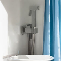 Kit complet de douchette wc carrée en laiton avec robinet