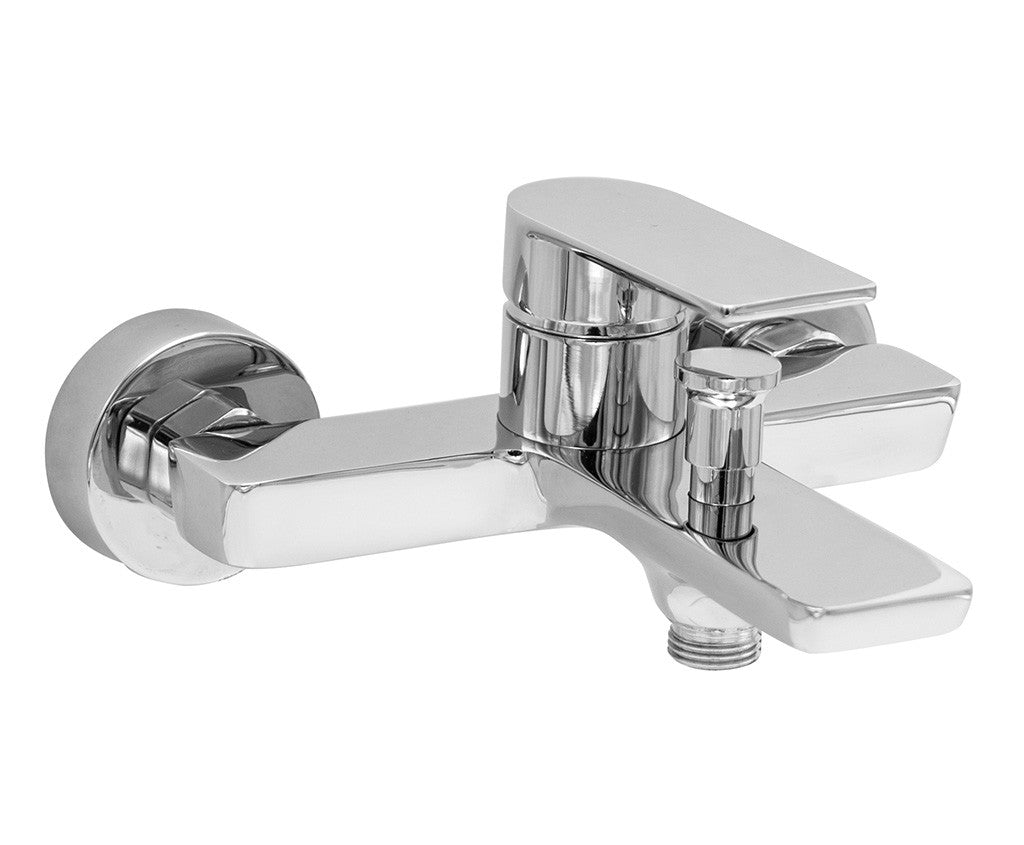 Rubinetto miscelatore vasca design moderno