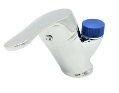 Miscelatore da cucina Bagnoclic in ottone cromato con manopola blu, design industriale, monoforo.