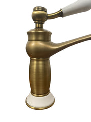 Robinet mitigeur de lavabo vintage en bronze avec détails en céramique